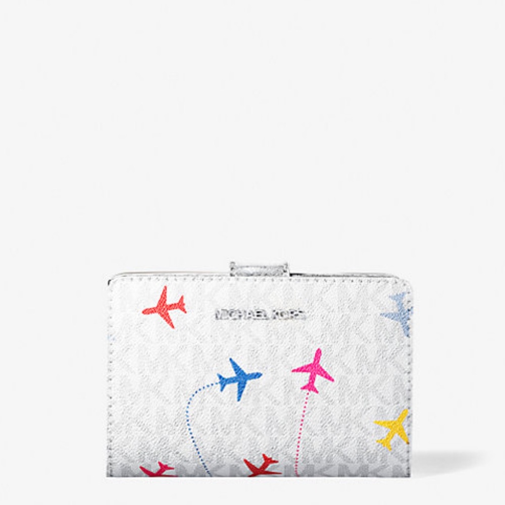 Jet Set Travel Medium Printed Signature
Logo Bi-Fold Wallet